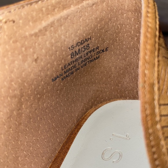 1.State IDDAH perforated brown suede cutaway booties sz 8M/38 - Picture 10 of 10